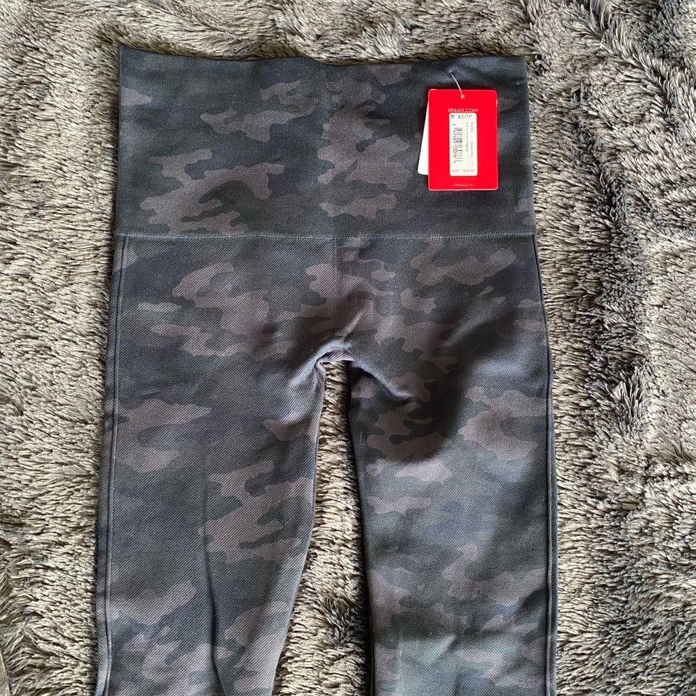 Spanx look at me now seamless legging NWT
